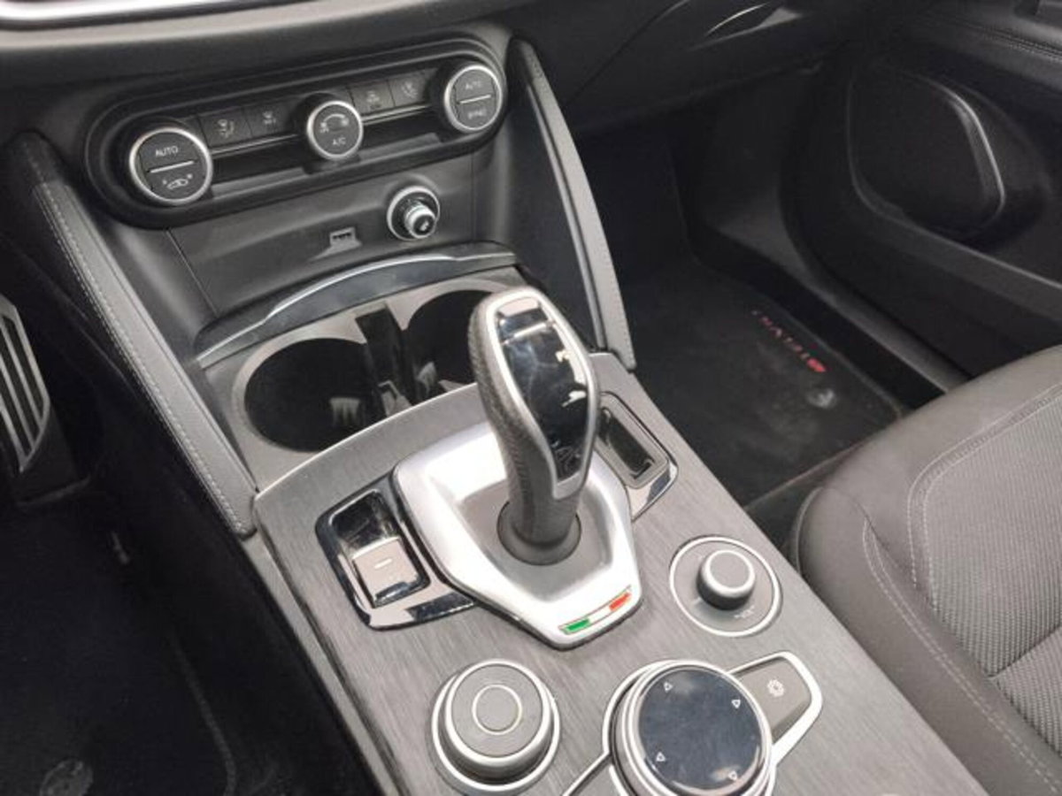 Alfa Romeo Stelvio Stelvio 2.2 Turbodiesel 190 CV AT8 Q4 Super Business (17)