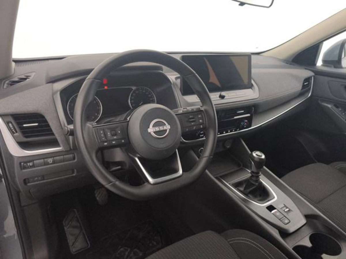 Nissan Qashqai 1.3 mhev Acenta 2wd 140cv (10)