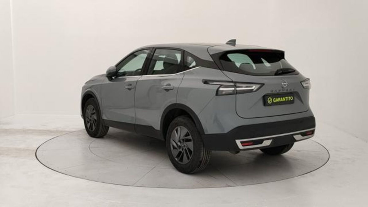 Nissan Qashqai 1.3 mhev Acenta 2wd 140cv (3)