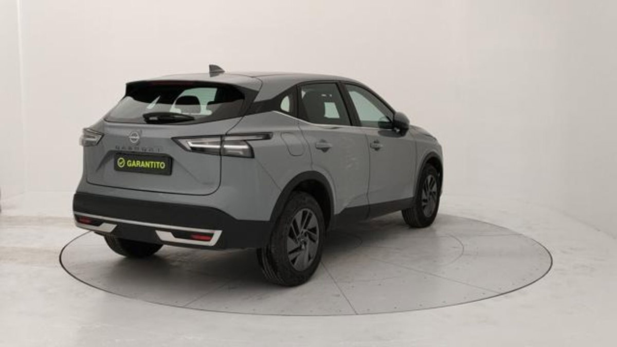 Nissan Qashqai 1.3 mhev Acenta 2wd 140cv (5)