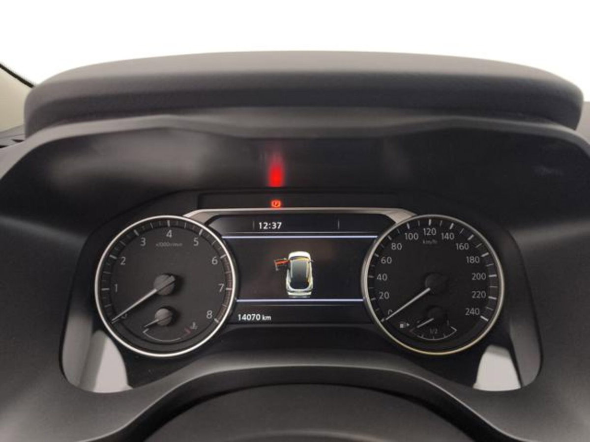 Nissan Qashqai 1.3 mhev Acenta 2wd 140cv (13)