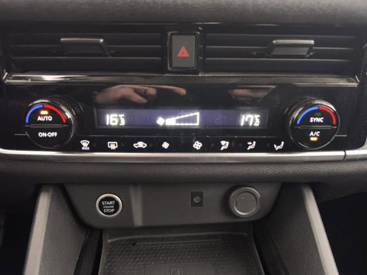 Nissan Qashqai 1.3 mhev Acenta 2wd 140cv (18)