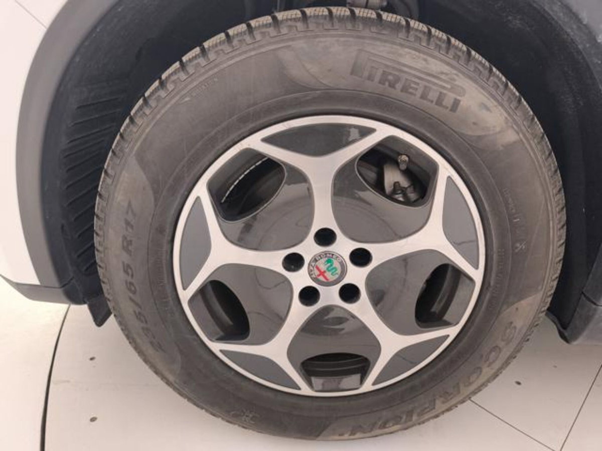Alfa Romeo Stelvio Stelvio 2.2 Turbodiesel 190 CV AT8 Q4 Super Business (9)