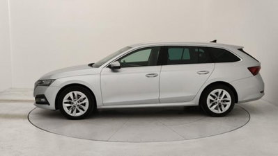Skoda Octavia Station Wagon 2.0 TDI EVO SCR 150 CV DSG 4x4 Wagon Style (2)