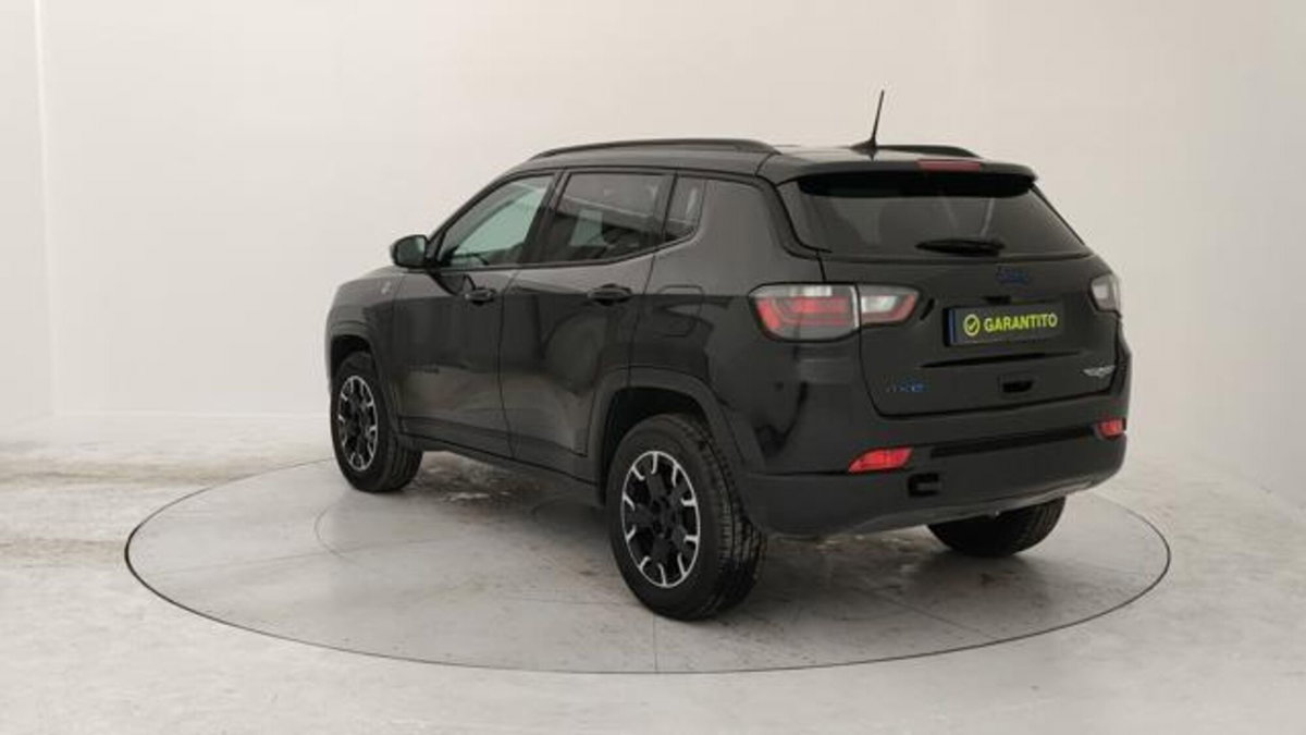 Jeep Compass 1.3 turbo t4 phev Trailhawk 4xe auto (3)