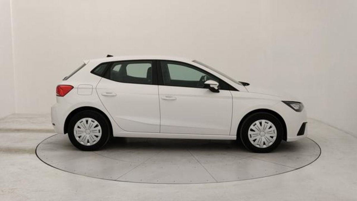 SEAT Ibiza 1.0 TGI 5 porte Reference (6)