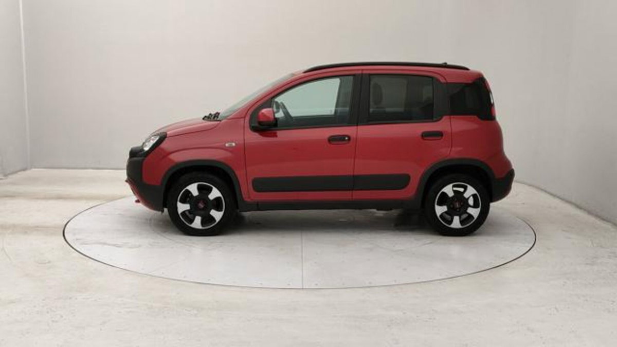 Fiat Panda Cross 1.0 firefly hybrid Cross s&s 70cv 5p.ti (2)