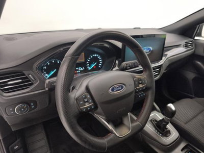 Ford Focus Station Wagon 1.0 EcoBoost Hybrid 125CV Powershift SW ST-Line Design (15)