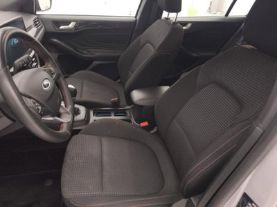 Ford Focus Station Wagon 1.0 EcoBoost Hybrid 125CV Powershift SW ST-Line Design (16)