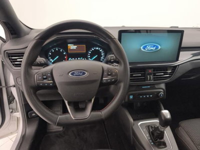 Ford Focus Station Wagon 1.0 EcoBoost Hybrid 125CV Powershift SW ST-Line Design (17)