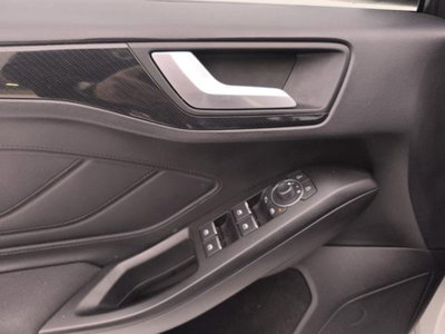 Ford Focus Station Wagon 1.0 EcoBoost Hybrid 125CV Powershift SW ST-Line Design (20)