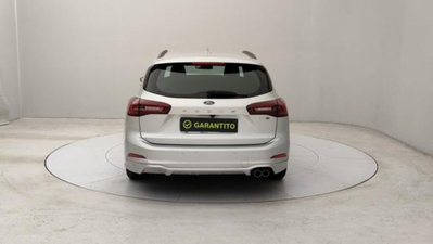 Ford Focus Station Wagon 1.0 EcoBoost Hybrid 125CV Powershift SW ST-Line Design (4)