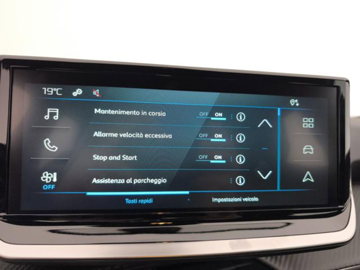 Peugeot 2008 1.2 puretech Style s&s 100cv (16)