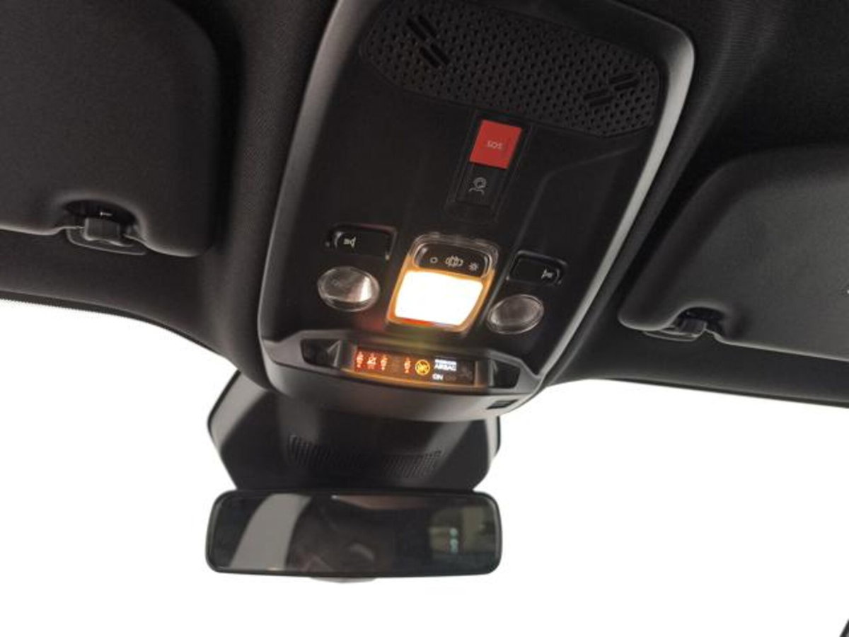 Peugeot 2008 1.2 puretech Style s&s 100cv (19)