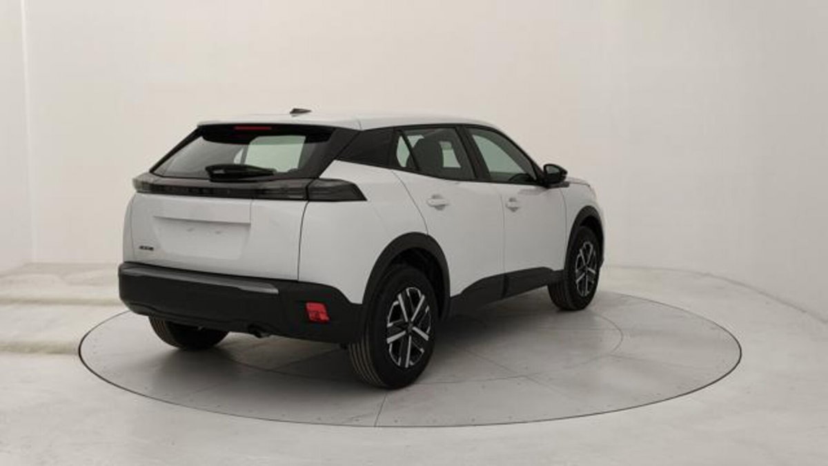 Peugeot 2008 1.2 puretech Style s&s 100cv (5)