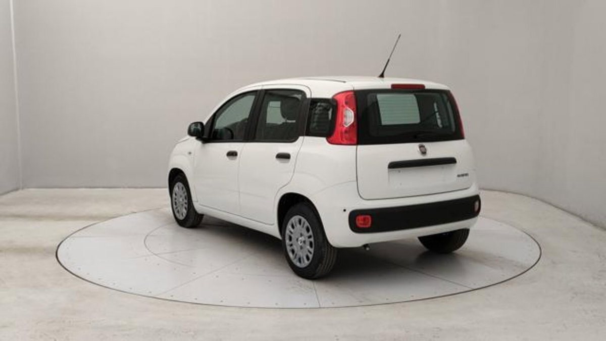 Fiat Panda 1.0 firefly hybrid Pop s&s 70cv (3)