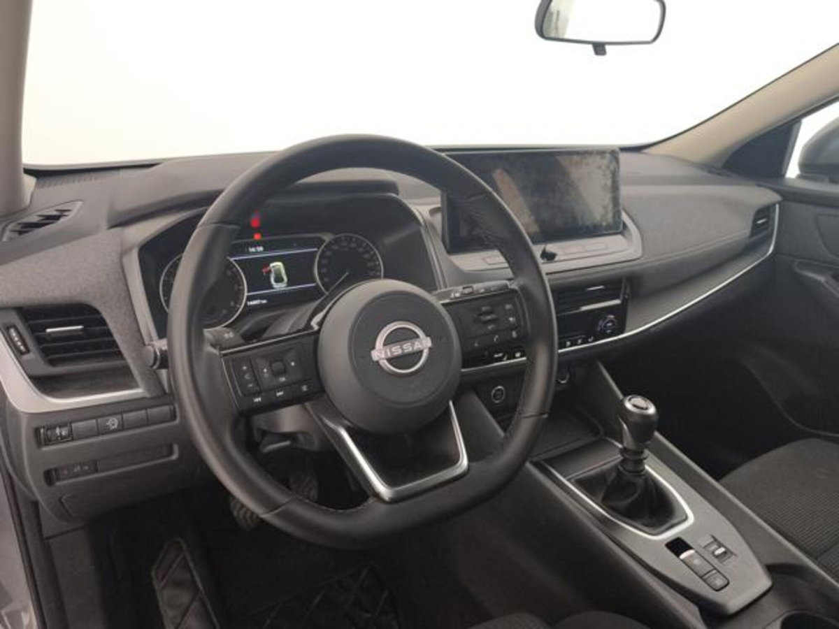 Nissan Qashqai 1.3 mhev Acenta 2wd 140cv (10)