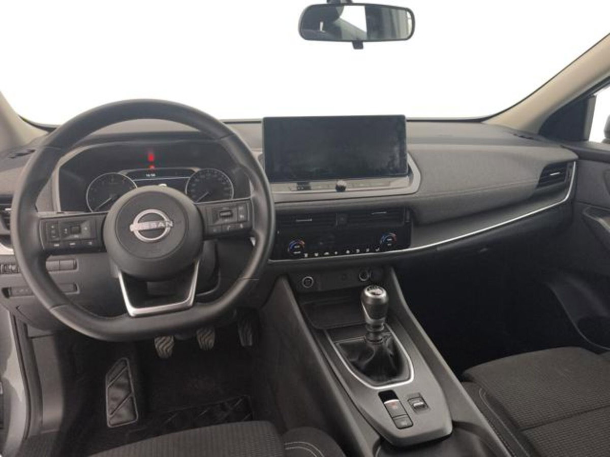 Nissan Qashqai 1.3 mhev Acenta 2wd 140cv (12)