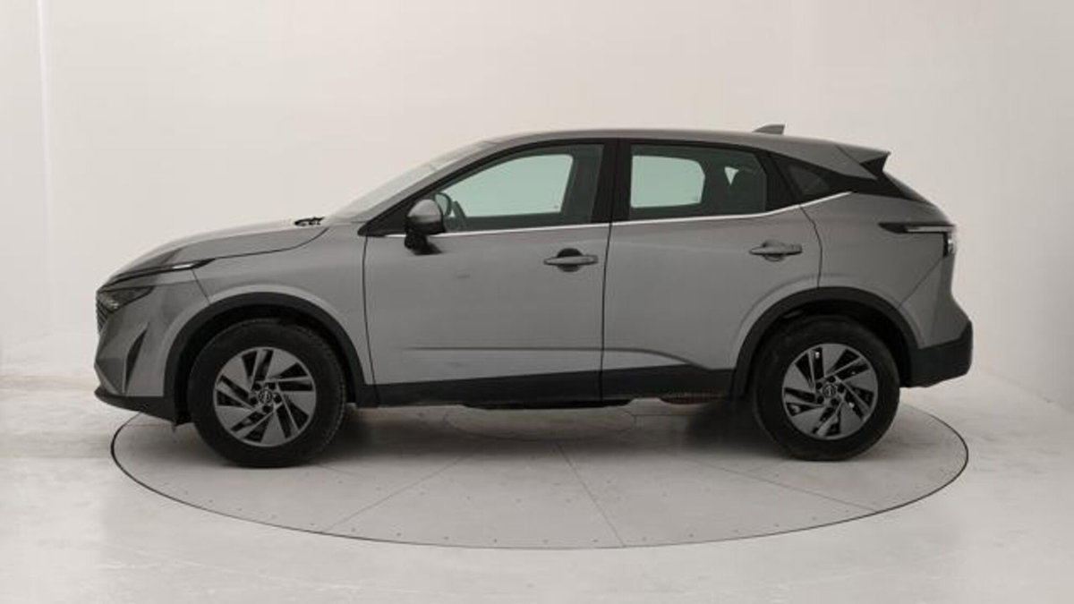 Nissan Qashqai 1.3 mhev Acenta 2wd 140cv (2)