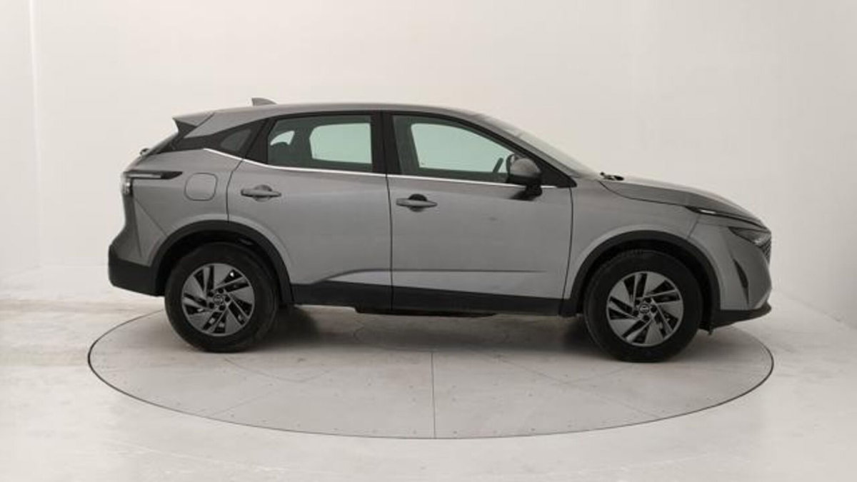 Nissan Qashqai 1.3 mhev Acenta 2wd 140cv (6)