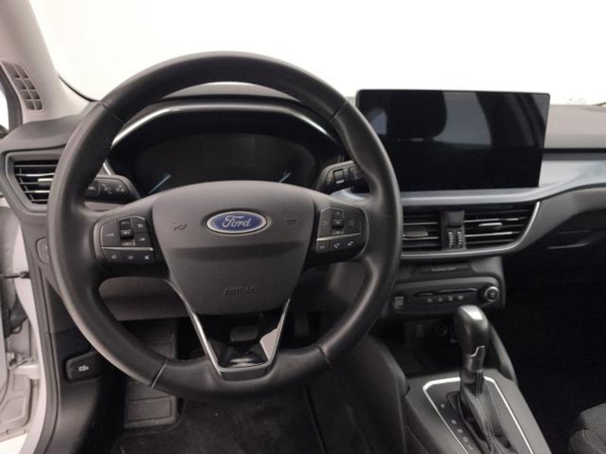 Ford Focus 1.0t ecoboost h 125cv (13)