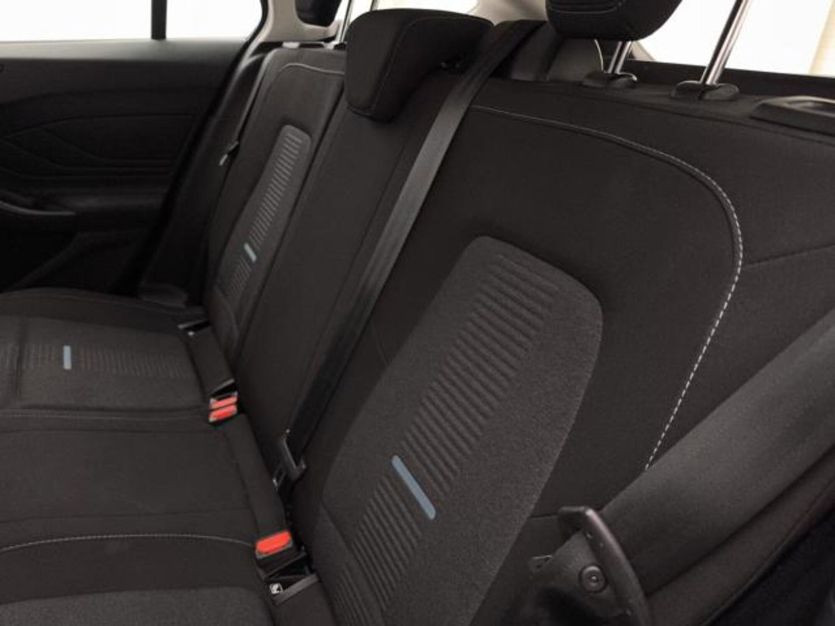 Ford Focus 1.0 EcoBoost Hybrid 125 CV Powershift 5p.Active Design (16)