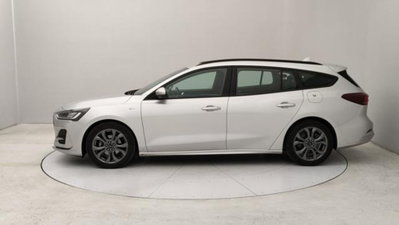 Ford Focus Station Wagon 1.0 EcoBoost Hybrid 125CV Powershift SW ST-Line Design (2)