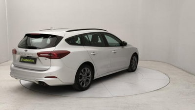 Ford Focus Station Wagon 1.0 EcoBoost Hybrid 125CV Powershift SW ST-Line Design (5)