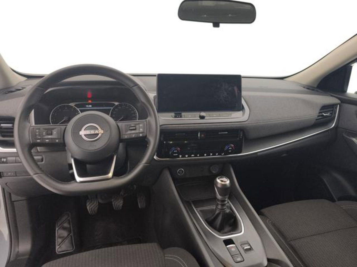 Nissan Qashqai 1.3 mhev Acenta 2wd 140cv (12)