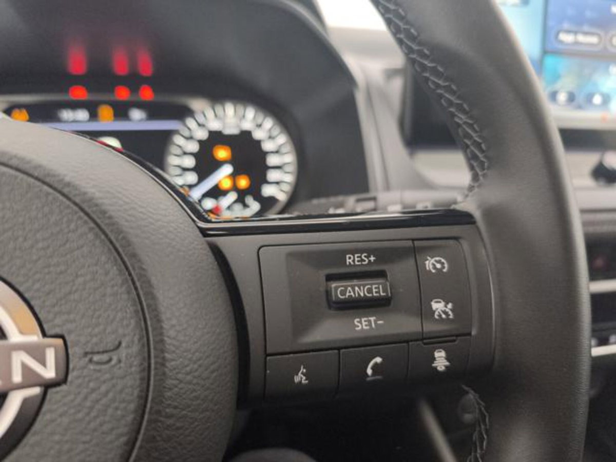 Nissan Qashqai 1.3 mhev Acenta 2wd 140cv (15)