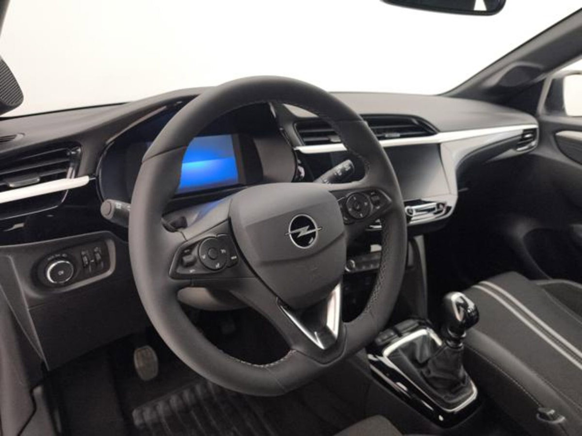 Opel Corsa 1.2 GS s&s 100cv (10)