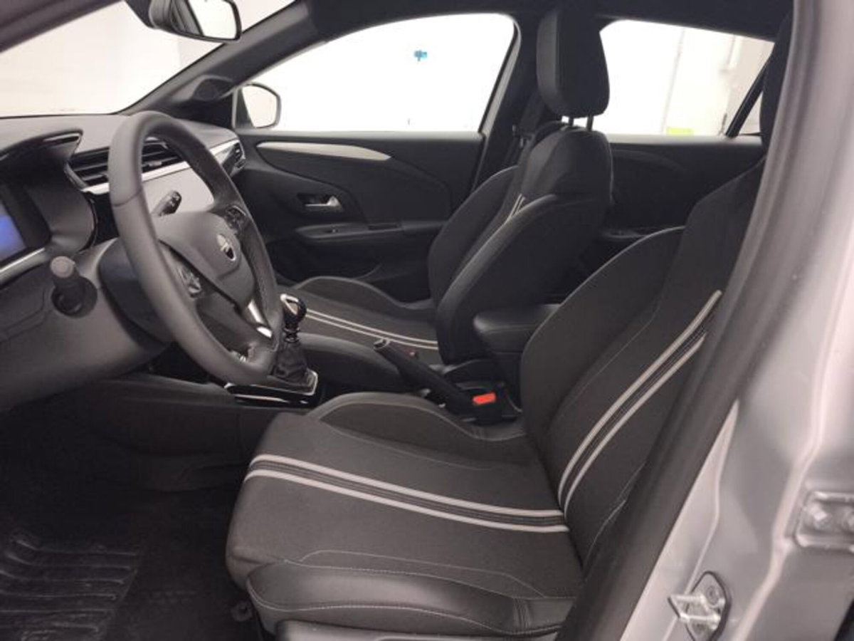 Opel Corsa 1.2 GS s&s 100cv (11)