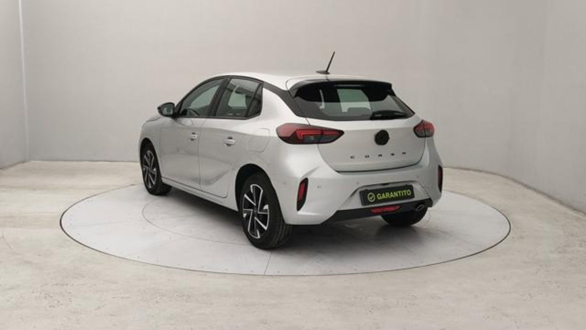 Opel Corsa 1.2 GS s&s 100cv (3)