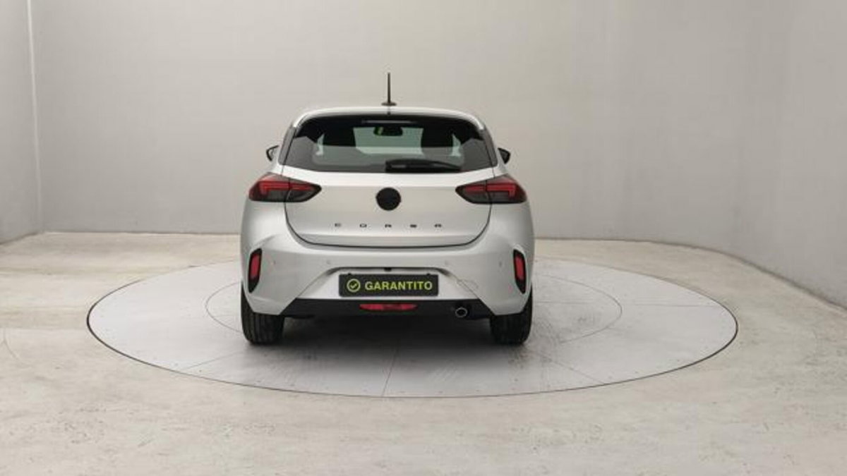 Opel Corsa 1.2 GS s&s 100cv (4)