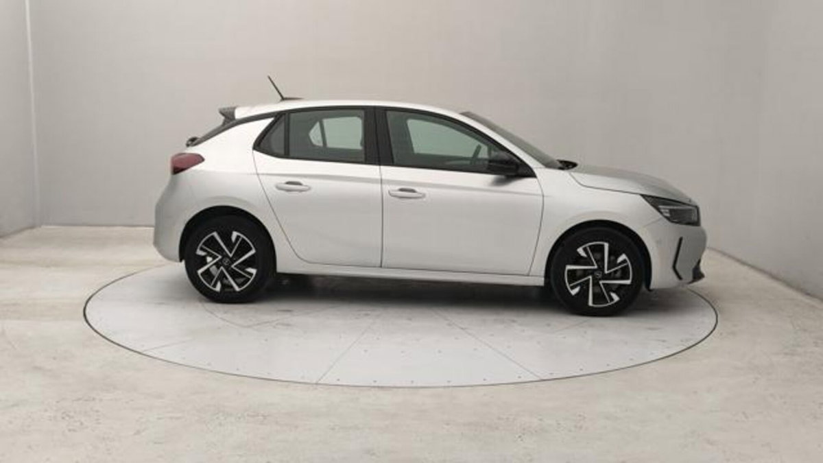 Opel Corsa 1.2 GS s&s 100cv (6)