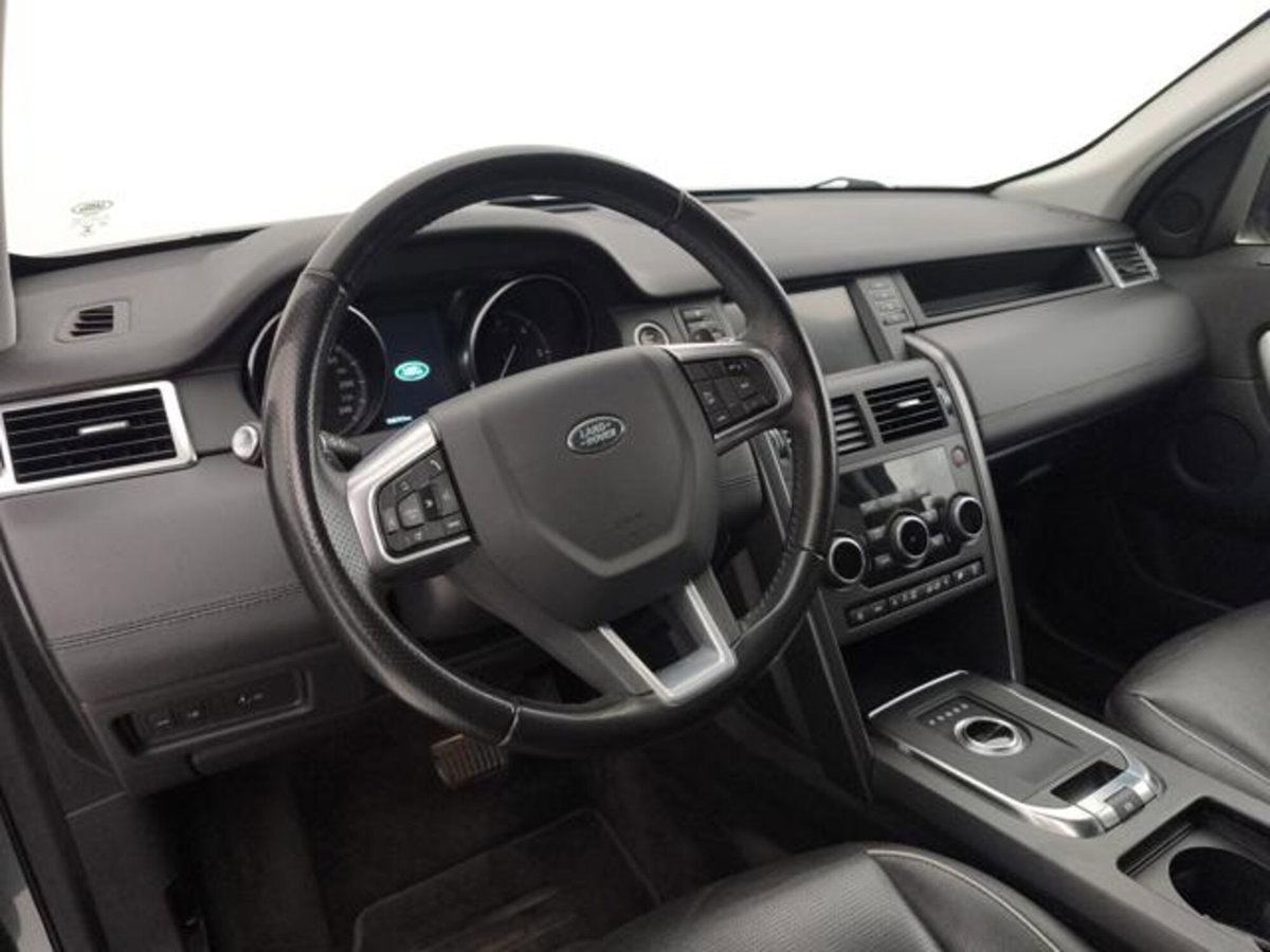 Land Rover Discovery Sport 2.0 TD4 180 CV HSE Luxury (10)