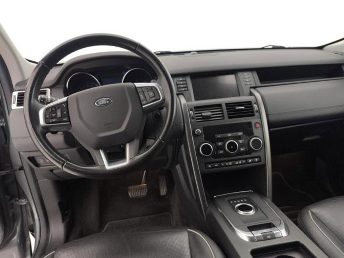 Land Rover Discovery Sport 2.0 TD4 180 CV HSE Luxury (12)
