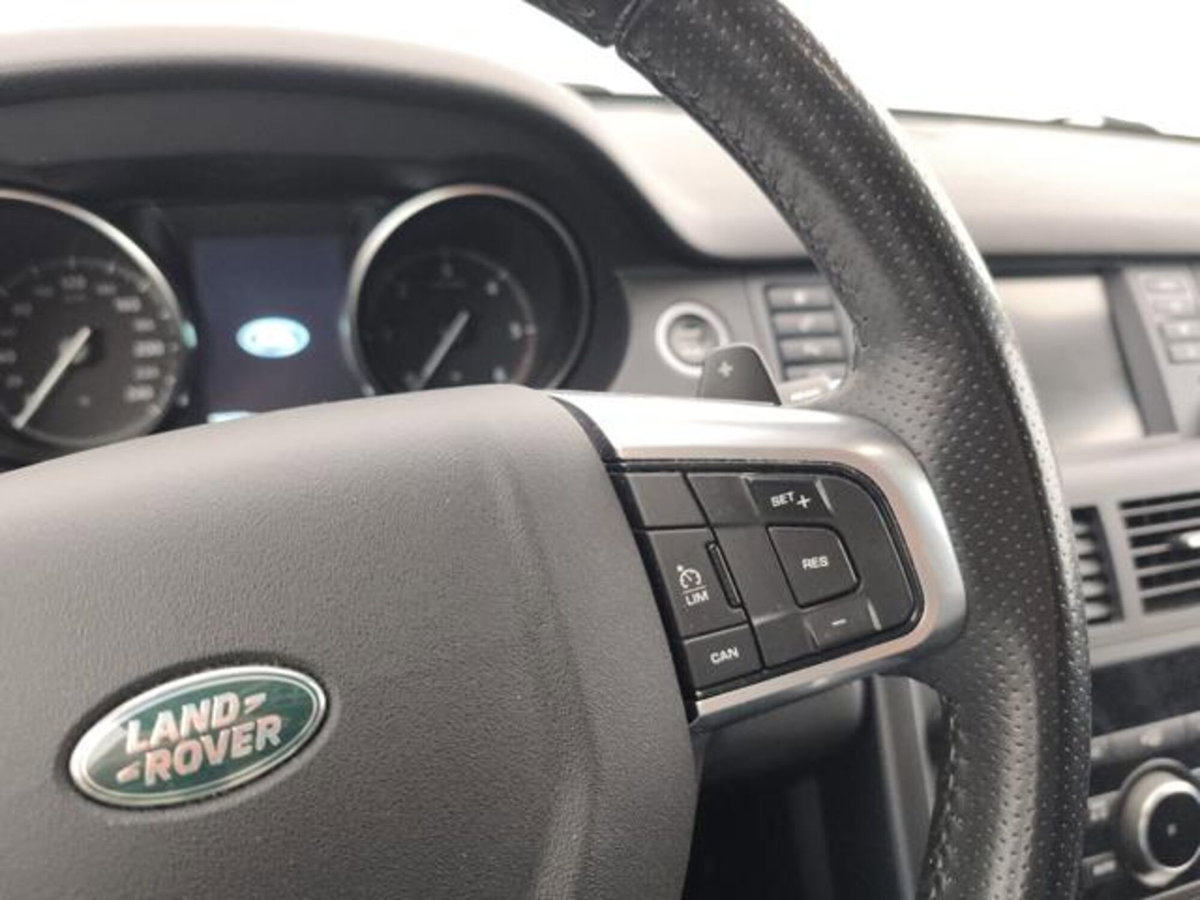 Land Rover Discovery Sport 2.0 TD4 180 CV HSE Luxury (15)