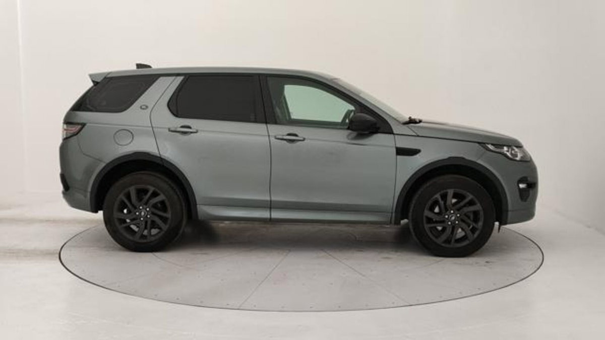 Land Rover Discovery Sport 2.0 TD4 180 CV HSE Luxury (6)