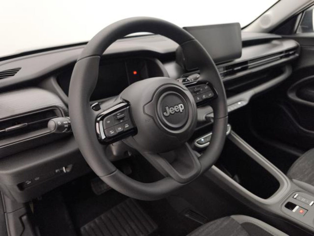 Jeep Avenger 1.2 turbo e-hybrid mhev Longitude fwd 110cv edct6 (10)