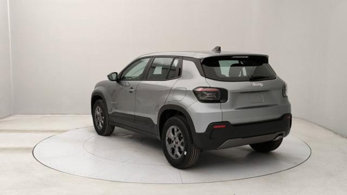 Jeep Avenger 1.2 turbo e-hybrid mhev Longitude fwd 110cv edct6 (3)