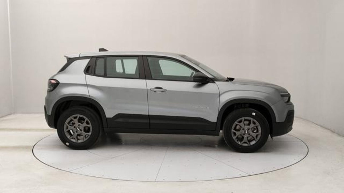 Jeep Avenger 1.2 turbo e-hybrid mhev Longitude fwd 110cv edct6 (6)
