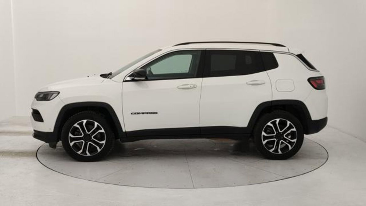 Jeep Compass 1.3 turbo t4 phev Altitude 4xe auto (2)