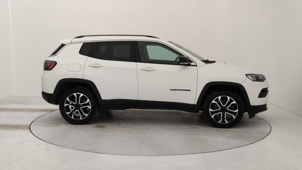 Jeep Compass 1.3 turbo t4 phev Altitude 4xe auto (6)