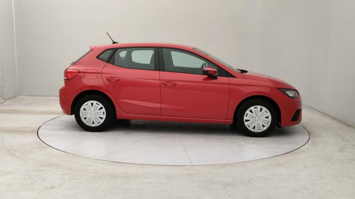 SEAT Ibiza 1.0 TGI 5 porte Reference (6)