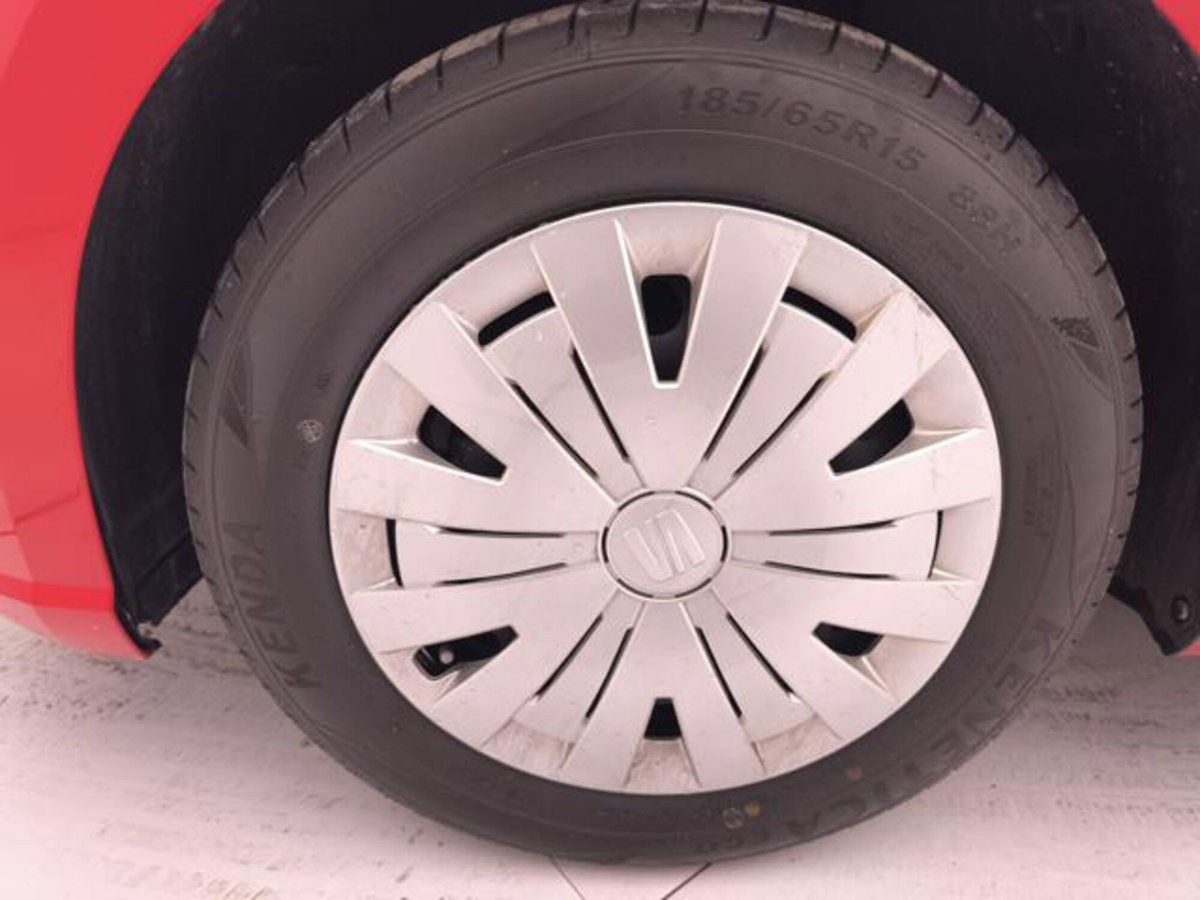 SEAT Ibiza 1.0 TGI 5 porte Reference (9)
