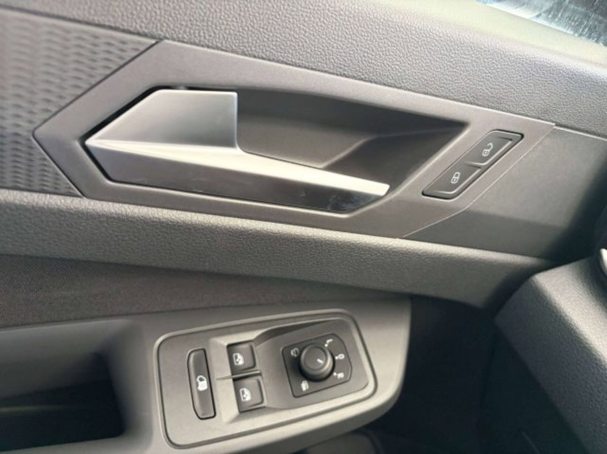 Ford Tourneo Connect 2.0 ecoblue 122cv Titanium auto (9)