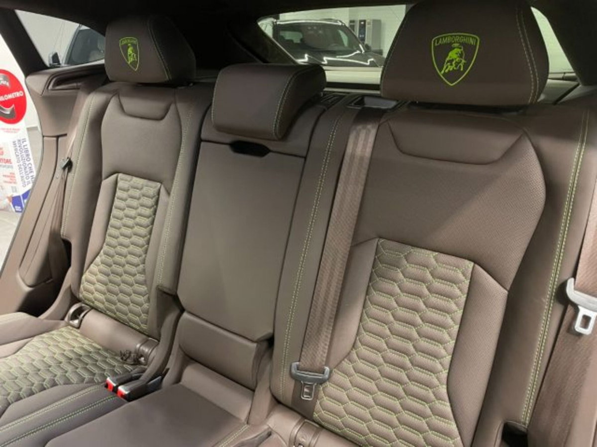 Lamborghini Urus 4.0 V8 Performante auto (11)