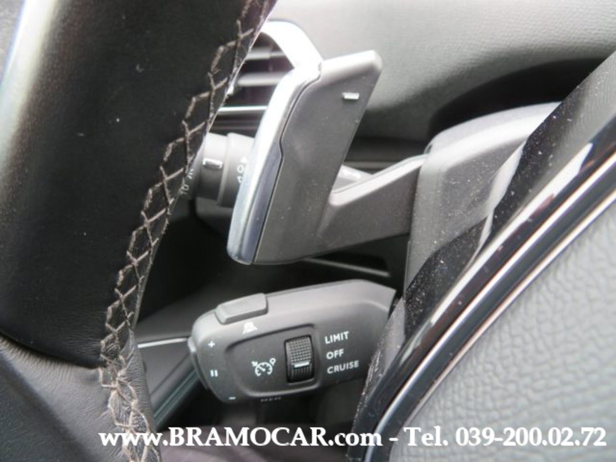 Peugeot 3008 BlueHDi 130 S&S EAT8 Allure Pack (18)