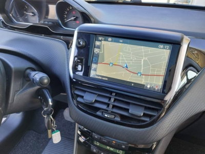 Peugeot 2008 Turbo 110 EAT6 S&S Allure (10)